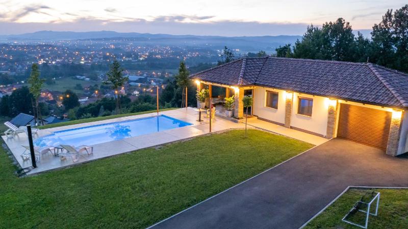 Villa Vikendica - Sunny Hill - jacuzzi sauna - image 5