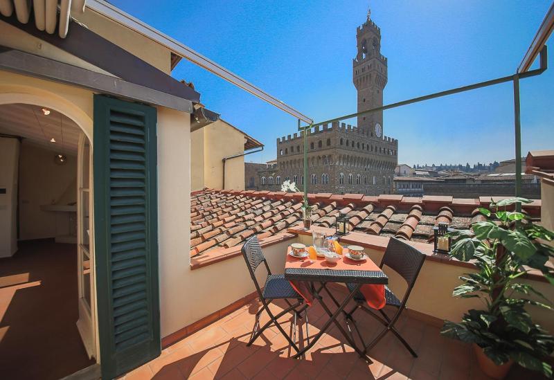 One-Bedroom Apartment image 2