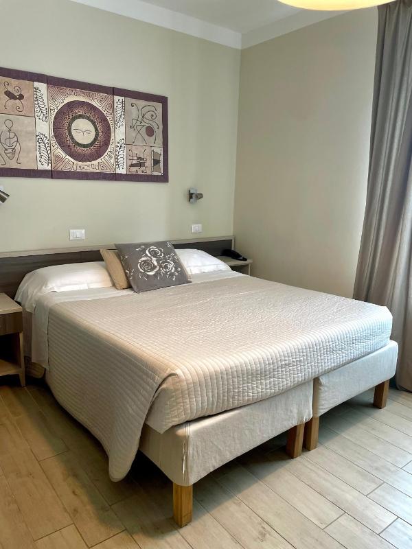 Superior Single Room image 1