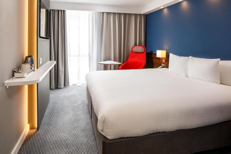 Standard Double Room with Free Hot Breakfast image 1