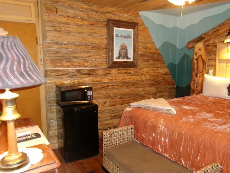 King Room image 3