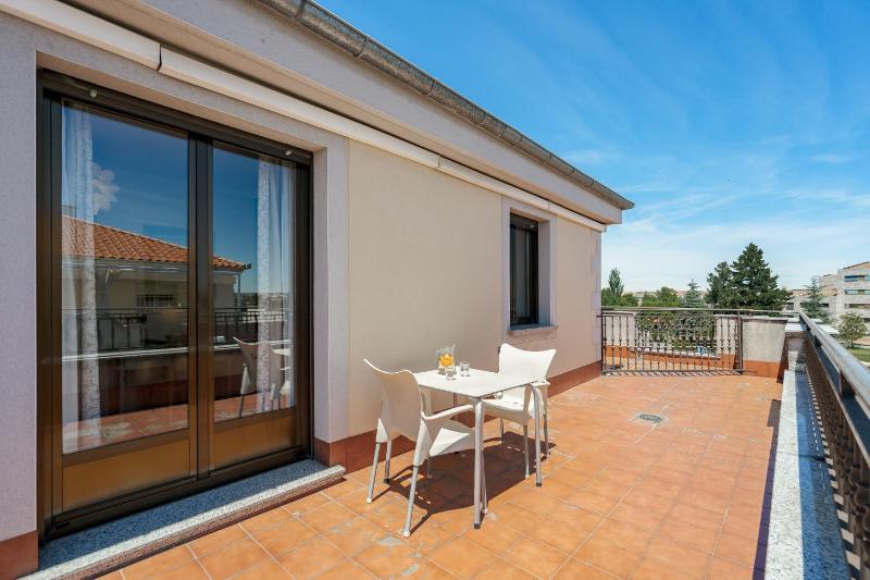 Double Room with Terrace image 4