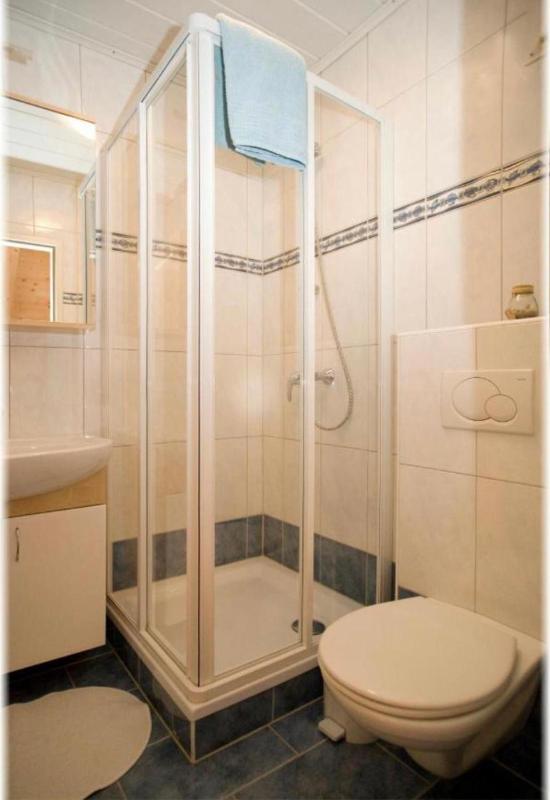 One-Bedroom Apartment image 3