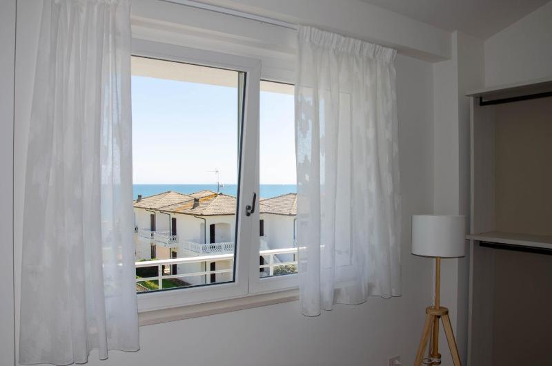 La Rosantica - image 9
