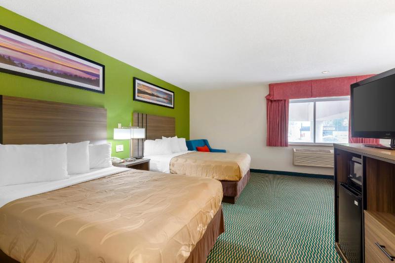 Double Room with Two Double Beds - Non-Smoking image 3
