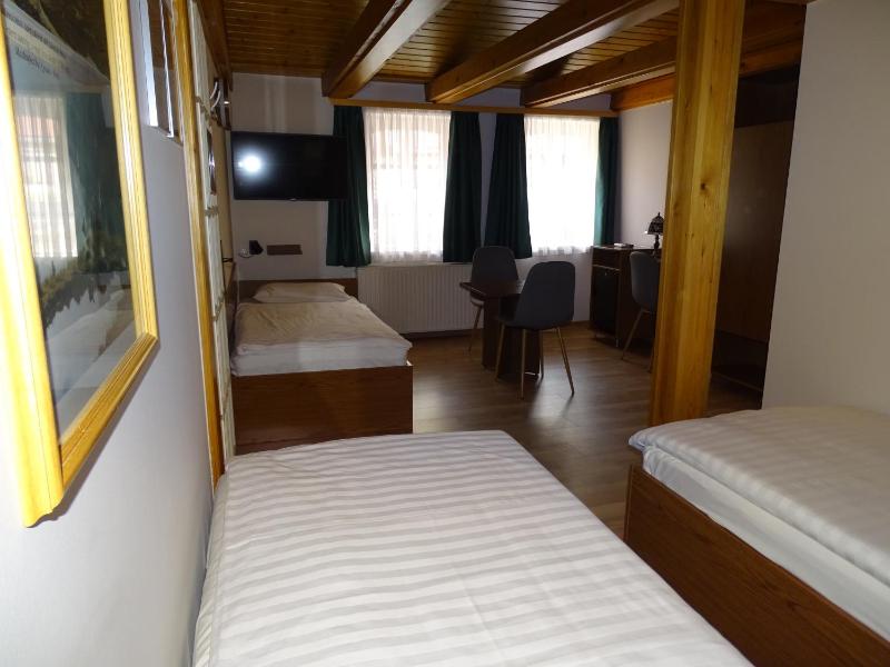 Triple Room image 4