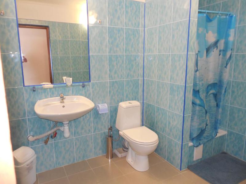 Standard Triple Room image 2