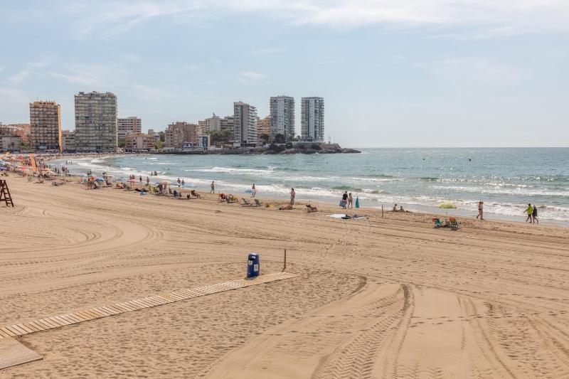 ApartUP Acapulco Beachfront Views - image 33