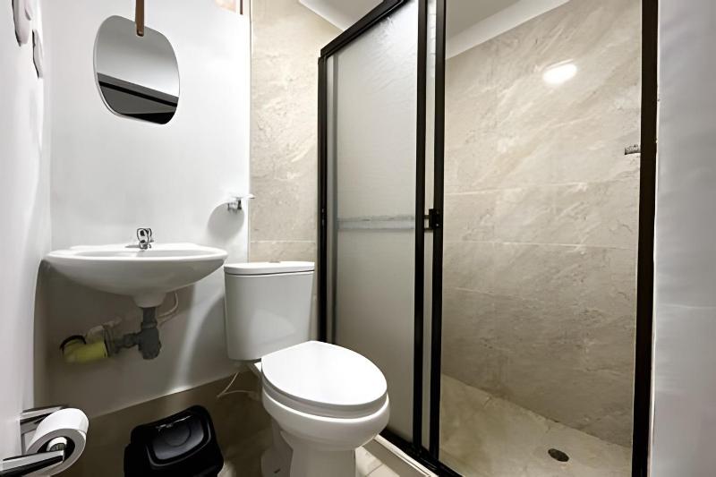 GL Hostal Boutique - image 7