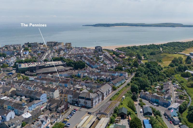 The Pennines - Close to town beach and shops - image 15