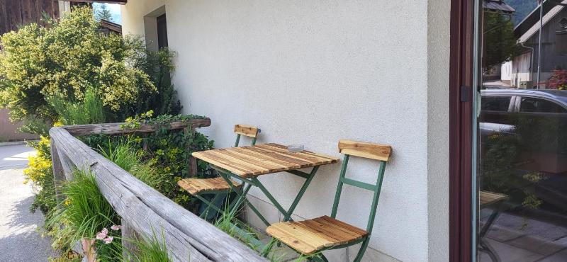 One-Bedroom Apartment with Balcony image 2