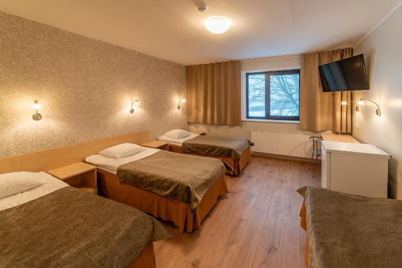 Quadruple Room image 3