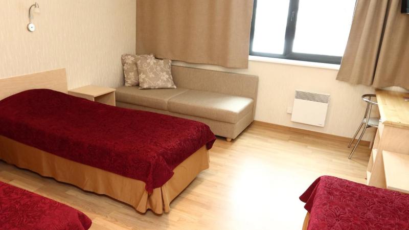 Family Room image 1