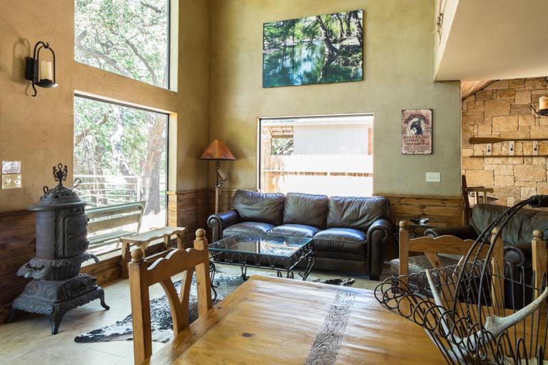 Three-Bedroom House image 3