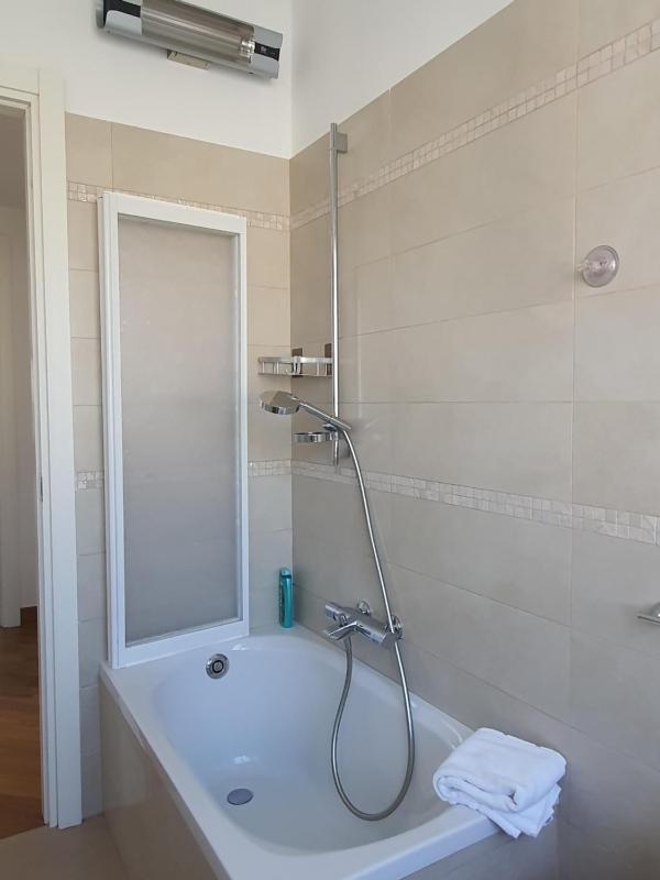 Elisa House - image 12