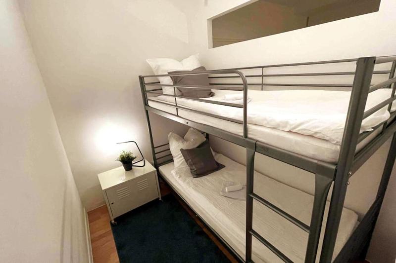 Cozy Studio Guesthouse next to city center & fair - image 2