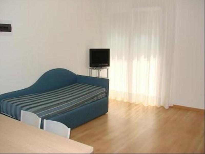 Aparthotel Royal - image 14