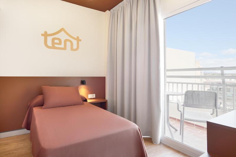 Single Room - Bed & Unlimited Brunch image 1