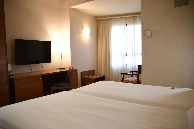 Double Room (1-2 people) image 4