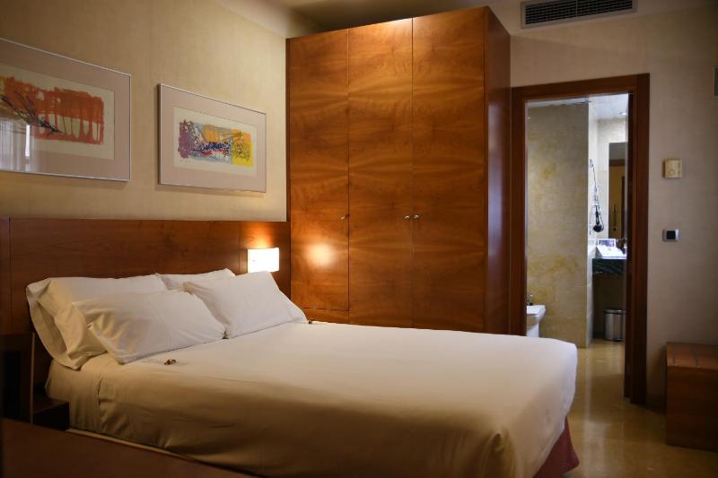 Single Room image 1