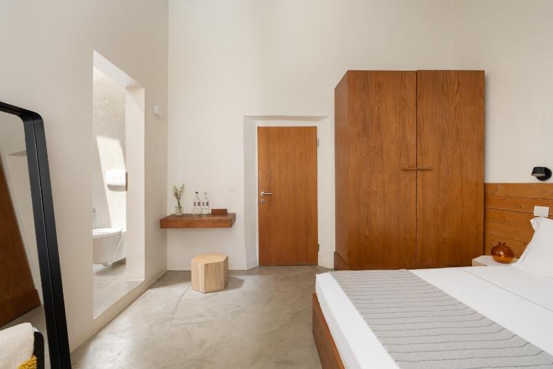 Superior Double Room image 4