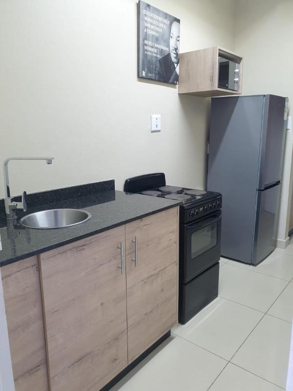Bayside Hotel & Self Catering - image 2