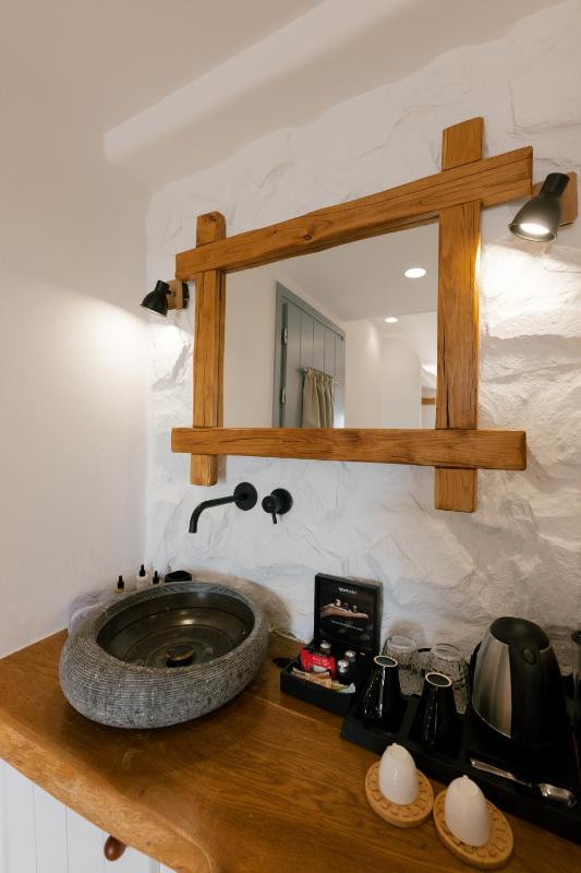 Junior Suite with Sea View image 4