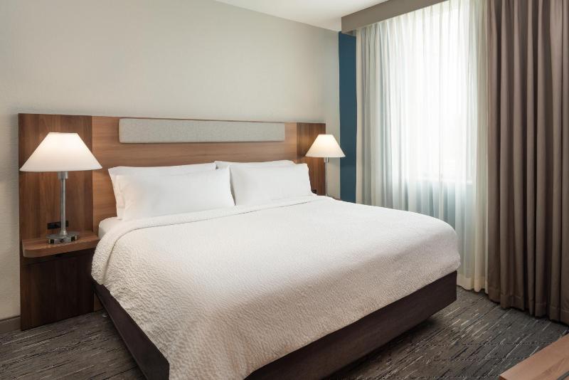 Standard Room image 3