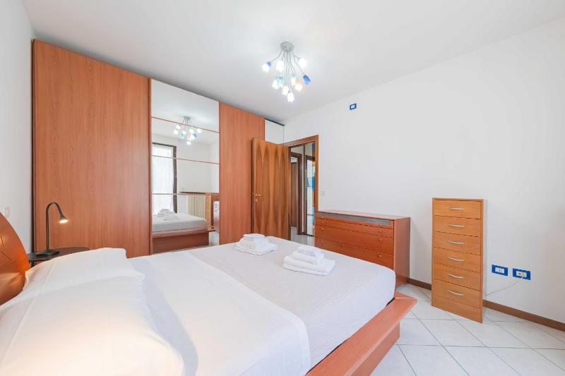 ApartmentsGarda - Residenza Elisabetta 10 - image 9