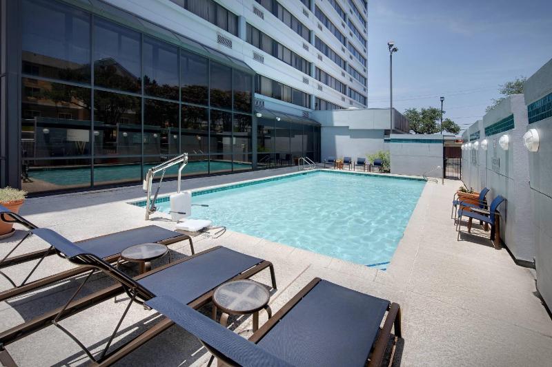 Courtyard by Marriott Austin-University Area - image 16