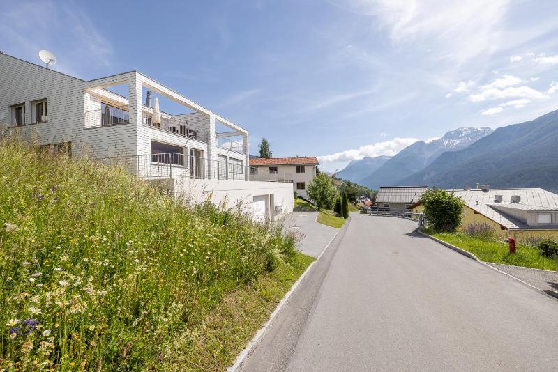 Apartment with Mountain View image 4