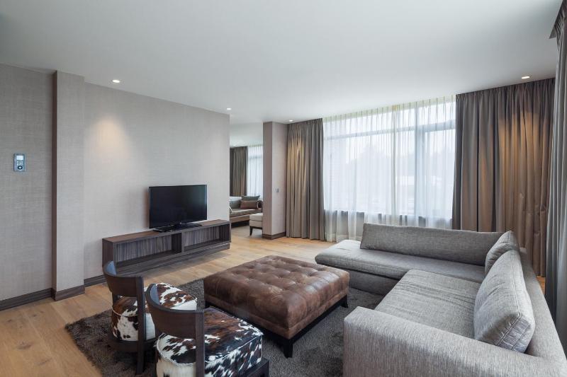 Suite with Spa Bath image 2