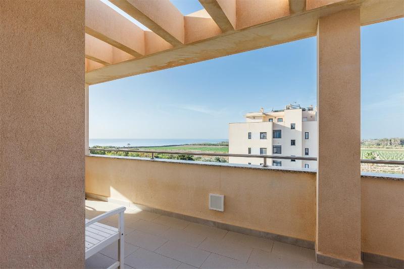 A&N Luxury Penthouse with Panoramic Terrace & Pool - image 40