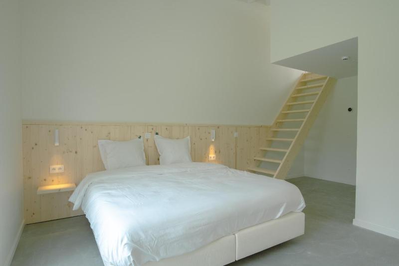 The Yellow Room image 1