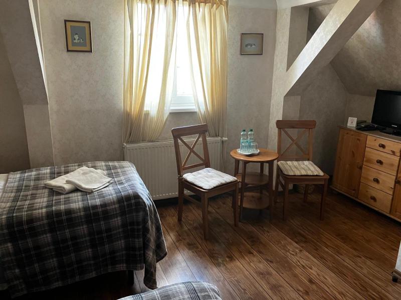 Double Room with Private Bathroom image 2