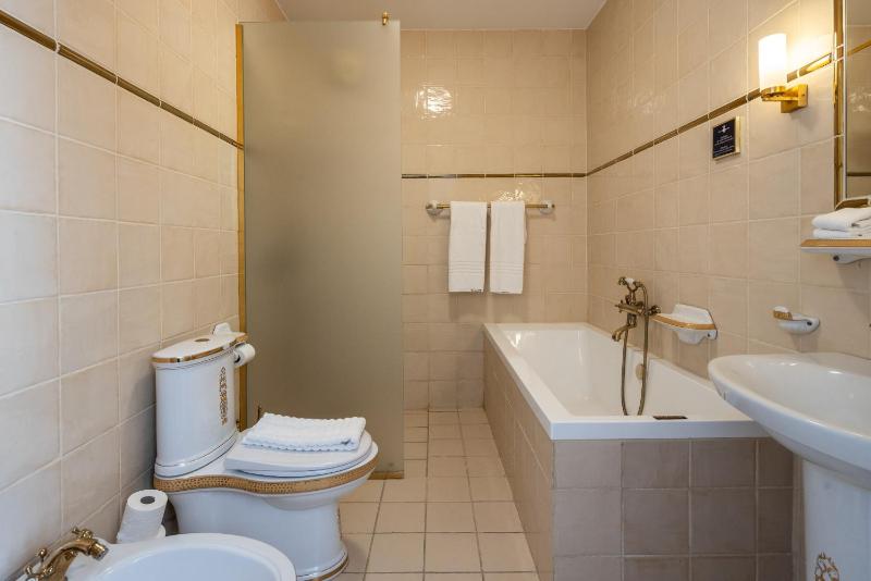 King's Suite image 1