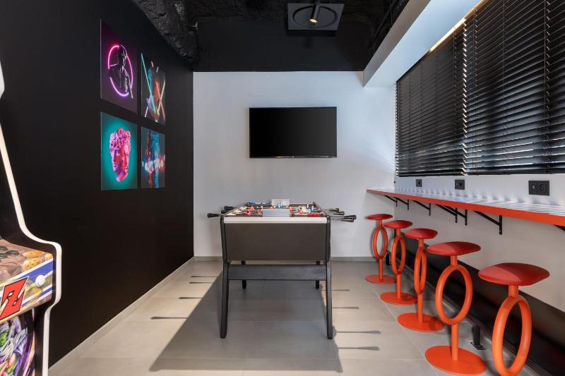 Aloft by Marriott Dijon - image 8