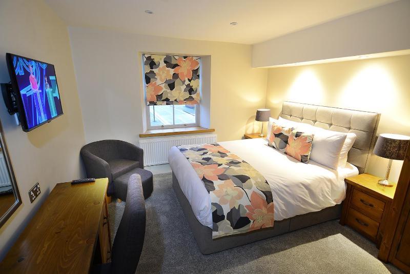 Classic King Room image 4