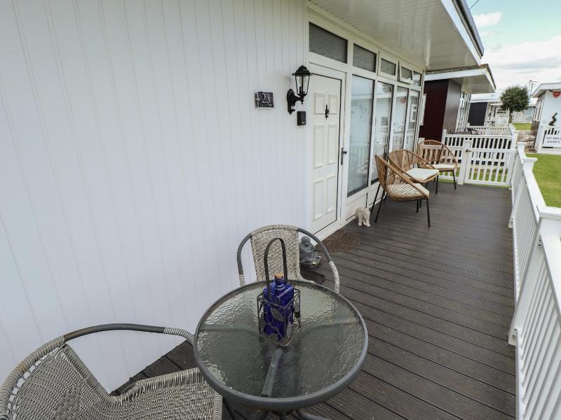 23 Cherry Park - image 13