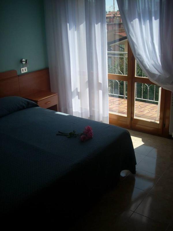 Triple Room image 1
