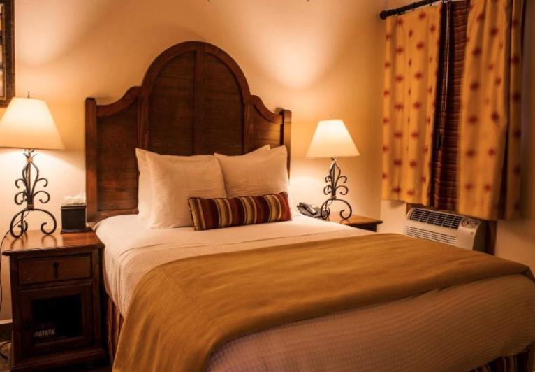Los Arboles Hotel - image 38