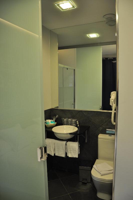 Triple Room image 2