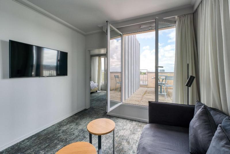 Terrace King Suite with Sofa Bed image 1