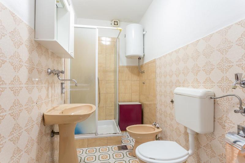 Apartments and rooms with parking space Supetar Brac - 5658 - image 27
