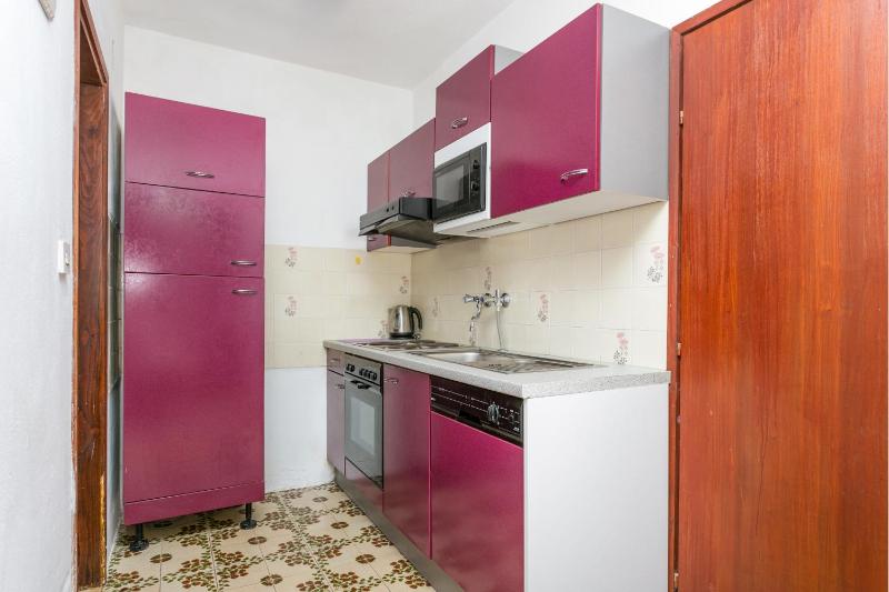 Apartments and rooms with parking space Supetar Brac - 5658 - image 2