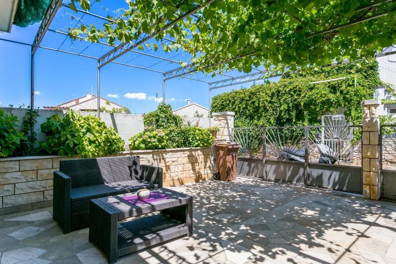 Apartments and rooms with parking space Supetar Brac - 5658 - image 41