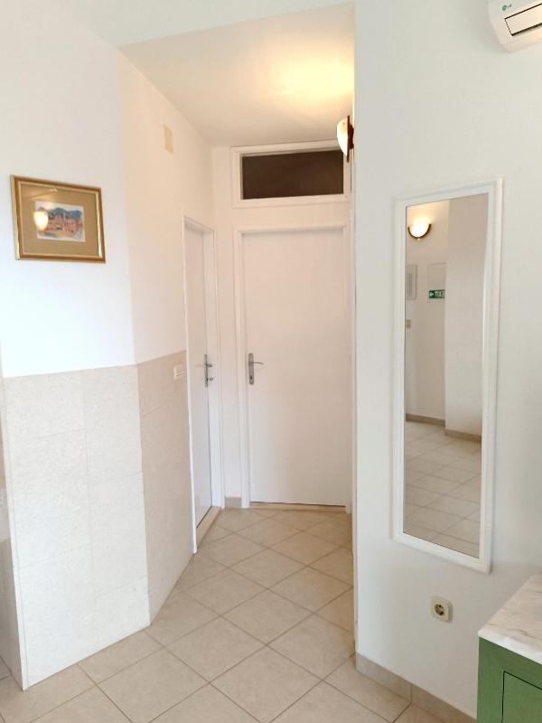 Two-Bedroom Apartment with Terrace and Sea View image 2