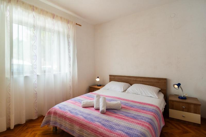 Apartments with parking space Splitska Brac - 2867 - image 15