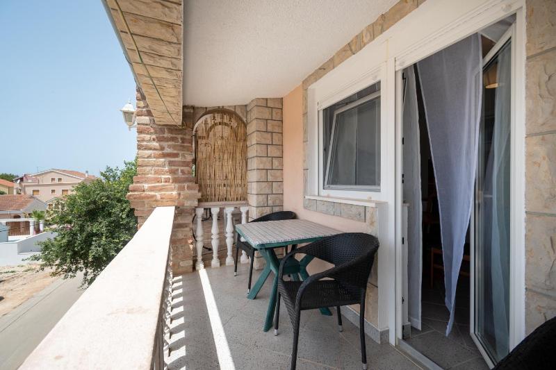 Two-Bedroom Apartment with Balcony image 3