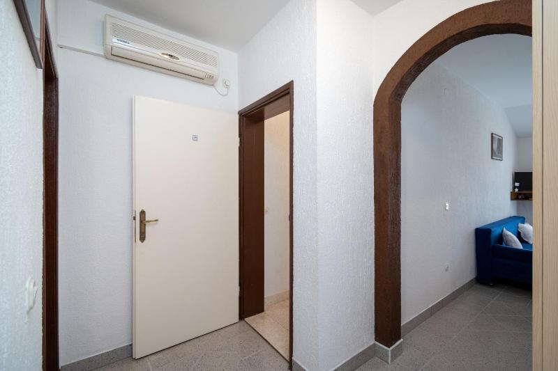 Two-Bedroom Apartment with Balcony image 2
